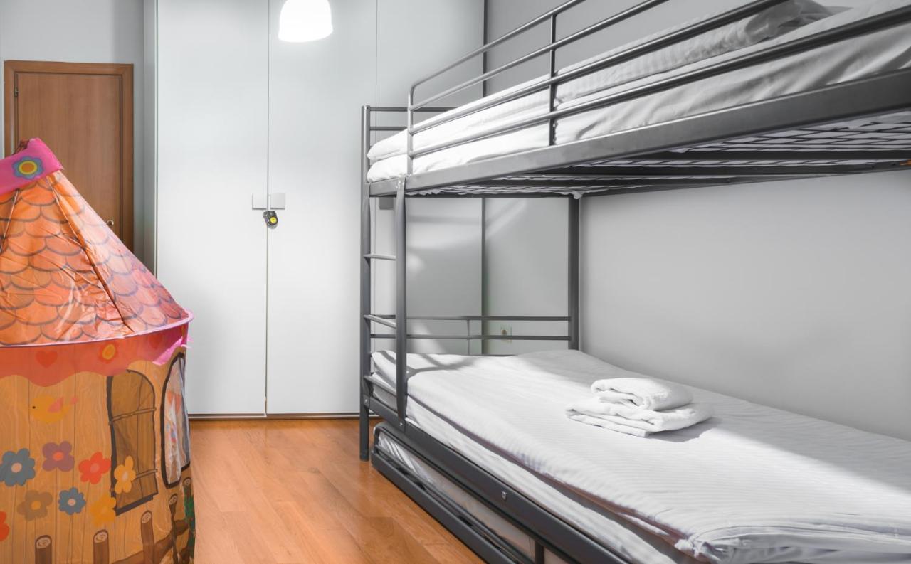 Apartment Wood In The Center Of
